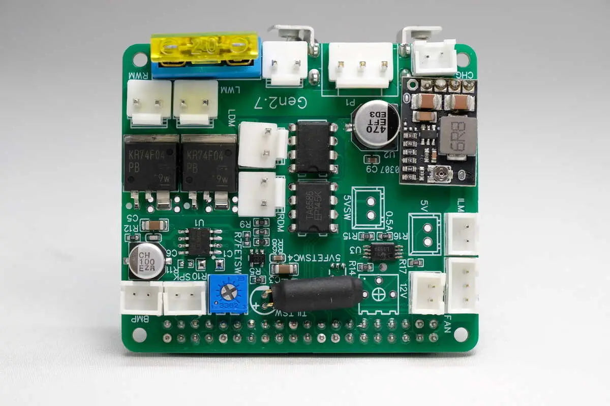 NUC9Extreme9i9QNX +E-2286Mメイン基板ジャンク